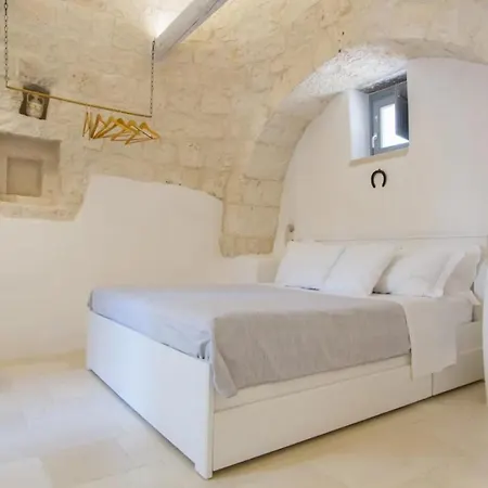 Masseria Trulli sull'Aia Cisternino Esterno foto