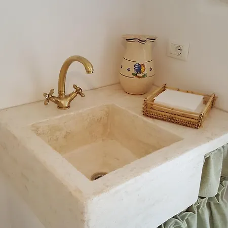 Masseria Trulli sull'Aia Cisternino Esterno foto